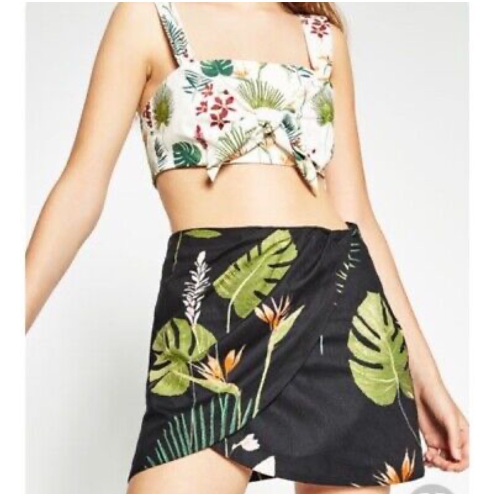 Zara Tropical Floral Palm Leaf bandeau tank top crop with tie front XS
